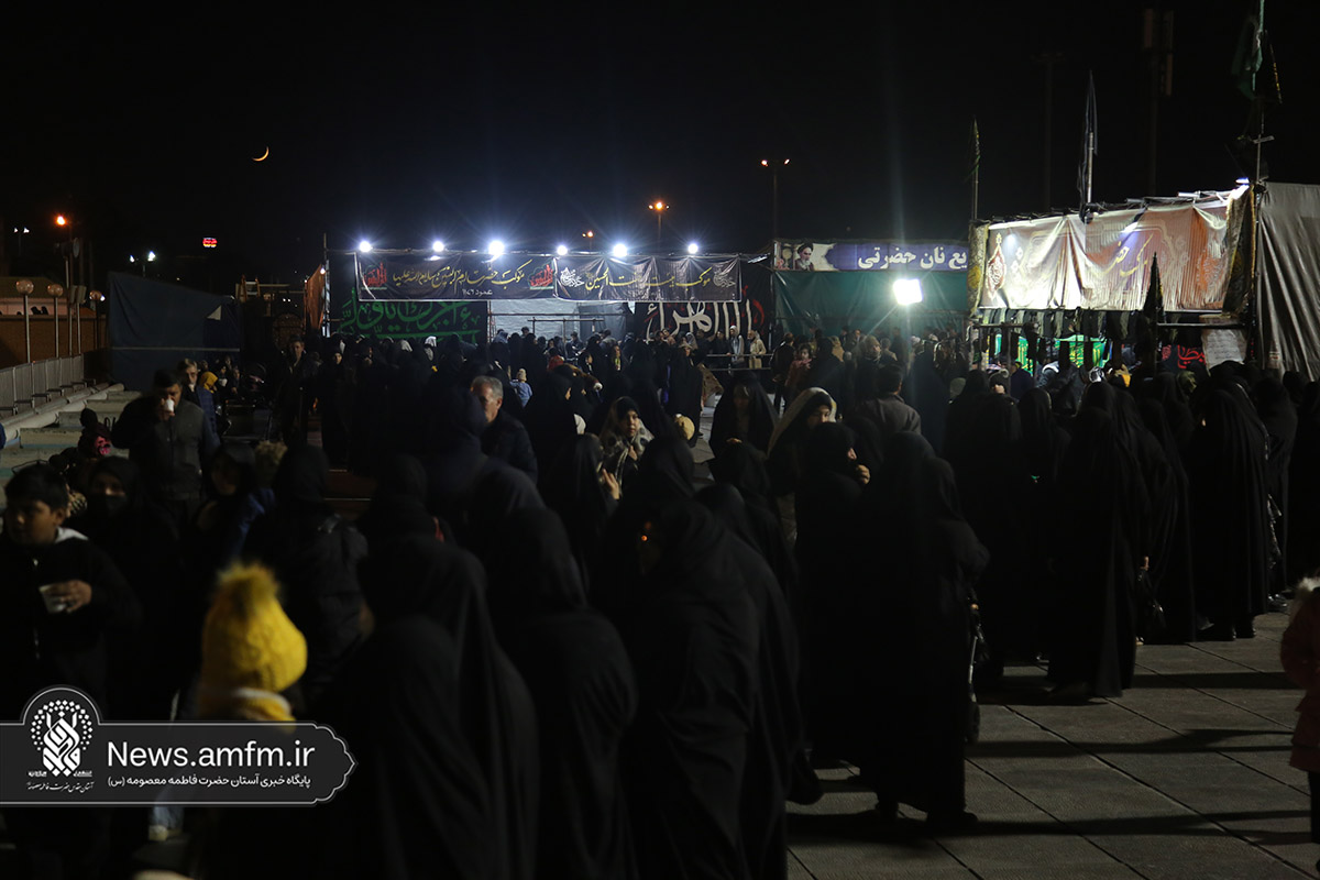 توزیع بیش از ۵۰ هزار پرس غذا در میان عزاداران در دهه اول محرم