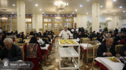 پذیرایی مهمانسرای حضرتی حرم قم از زائران و عزاداران فاطمی