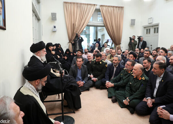 انتقال روحیات و خصوصیات شهدا فقط با کار هنری امکان پذیر است