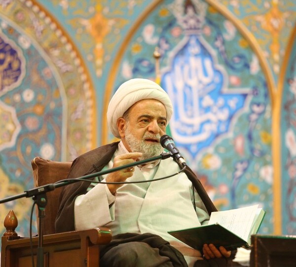  بی‌حجابی ارتجاع و بازگشت به فرهنگ ابوسفیان و ابولهب است