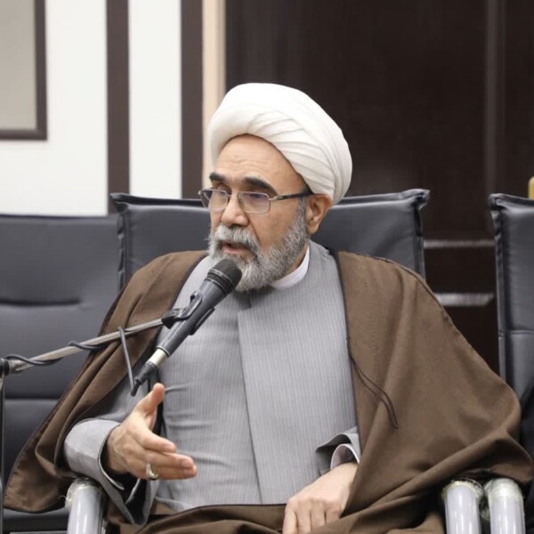 دشمن برای کمرنگ کردن ایام‌الله سرمایه‌گذاری زیادی کرده است