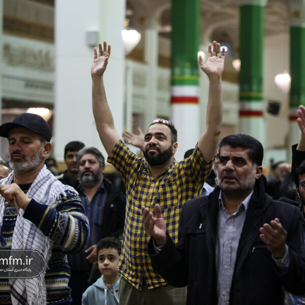 شادی و سرور زائران حرم حضرت معصومه(س) در شب میلاد امام سجاد(ع)