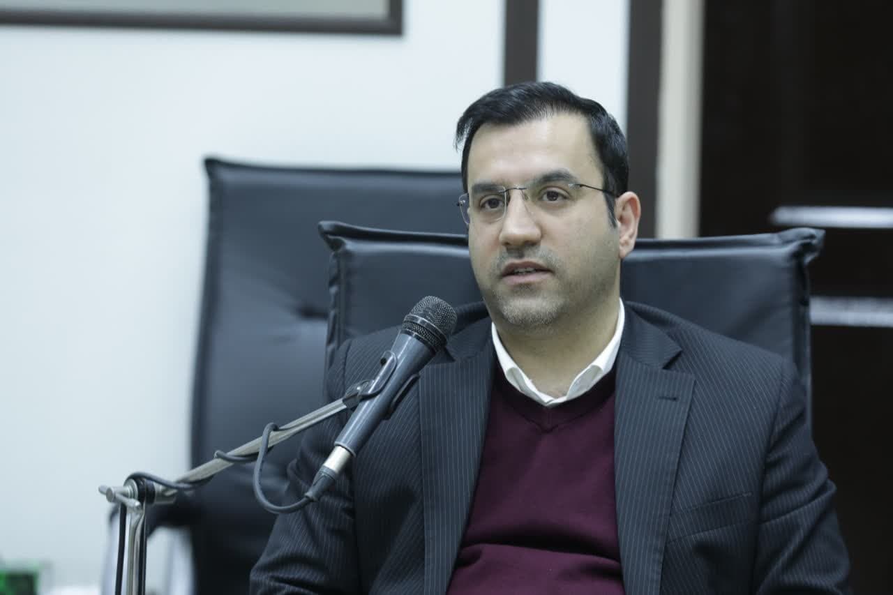 باید بین صنعت و دانشگاه ارتباط منطقی ایجاد شود