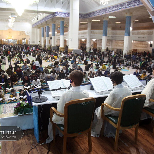 ترتیل‌خوانی قاریان نوجوان با حضور خانواده‌ها در حرم بانوی کرامت