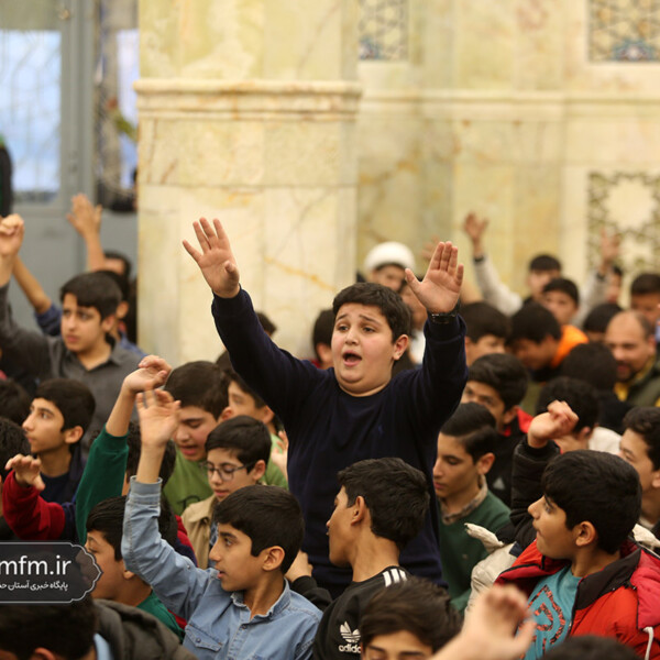 برپایی جشن طلیعه بندگی با حضور ۱۱۰۰ نوجوان پسر روزه اولی
