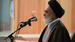 تقویت روحیه معنوی بیش از تجهیزات نظامی در پیروزی‌ها مؤثر است