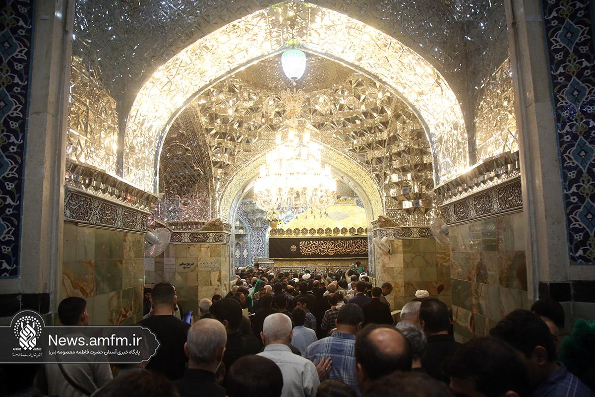 حال و هوای حرم قم در شام شهادت امام صادق (ع)