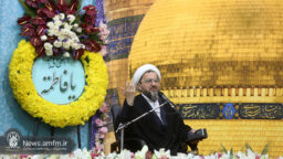 زن و مرد در رسیدن به کمال هیچ تفاوتی با هم ندارند