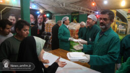 پذیرایی از زائران کریمه اهل بیت(س) در سالروز بزرگداشت میلاد بانوی کرامت