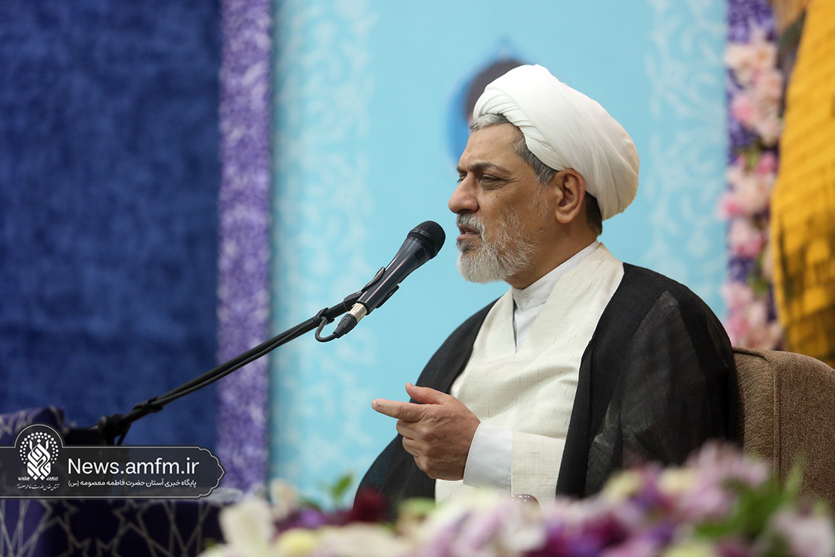 رستگاری، برکت و پیروزی در دنیا با محبت امیرالمومنین (ع) حاصل میشود رستگاری، برکت و پیروزی در دنیا با محبت امیرالمومنین (ع) حاصل میشود