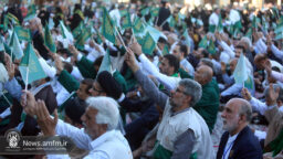 شادپیمایی خادمیاران رضوی در حرم مطهر بانوی کرامت