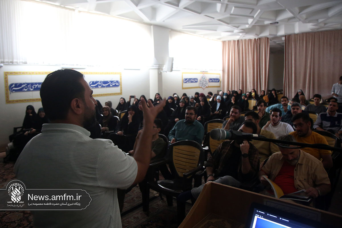 کارگاه آموزشی عکاس حرم حضرت عباس(ع) برای عکاسان قمی