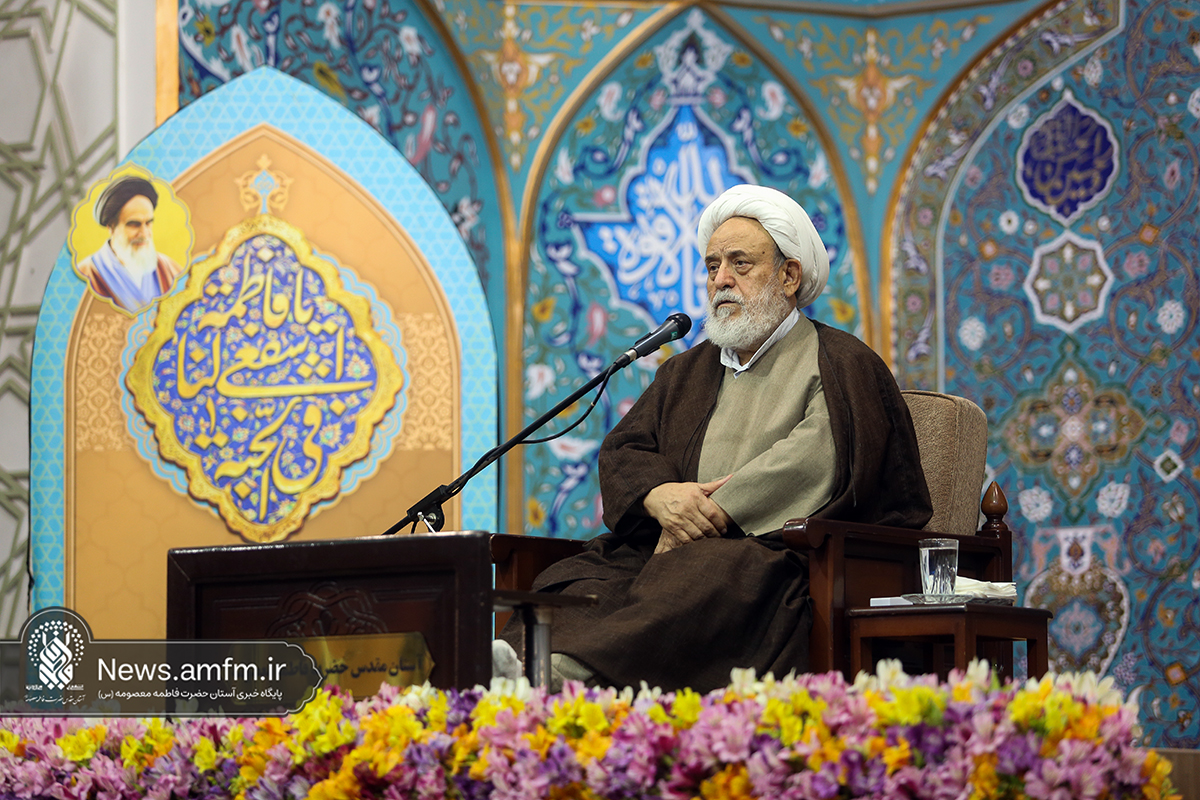 موحد حقیقی در مقابل مستکبران ذلیل نمی‌شود