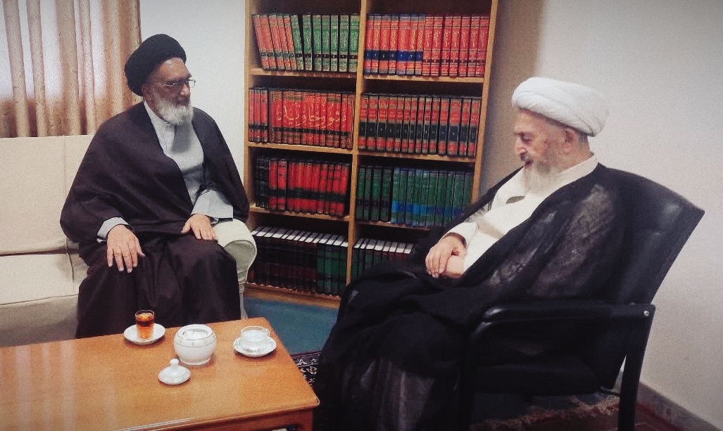 دیدار تولیت حرم مطهر بانوی کرامت با حضرت آیت‌الله سبحانی