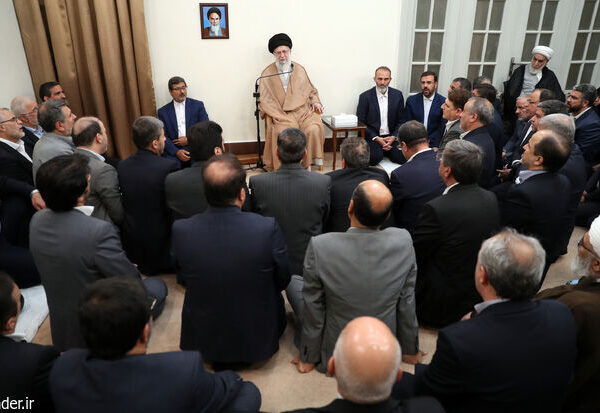 امروز برای خدمت به مردم، فضای عمومی کشور مناسب و فرصت‌ها بسیار است