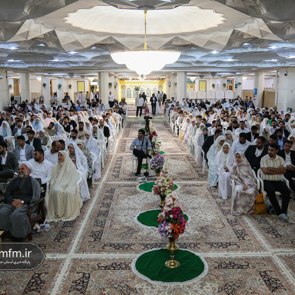 جشن ازدواج ۳۲۵ زوج جوان در حرم حضرت فاطمه معصومه (س) + تصاویر