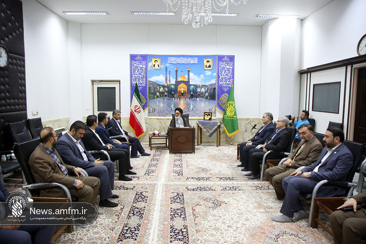 مردم باید در جریان تصمیمات مربوط به شهر قرار گیرند مردم باید در جریان تصمیمات مربوط به شهر قرار گیرند