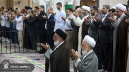 اقامه نماز عید قربان به امامت آیت الله سعیدی