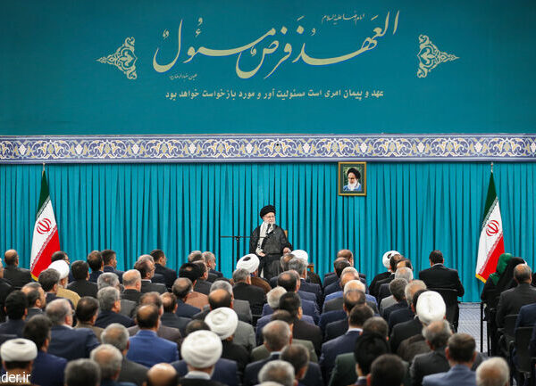 شأن و جایگاه بی‌نظیر مجلس شورای اسلامی/ نمایندگان این جایگاه وزین را حفظ کنند