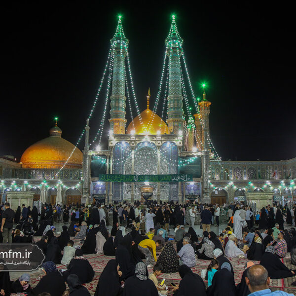 حال و هوای حرم حضرت فاطمه معصومه (س) در شام میلاد امام هادی (ع)