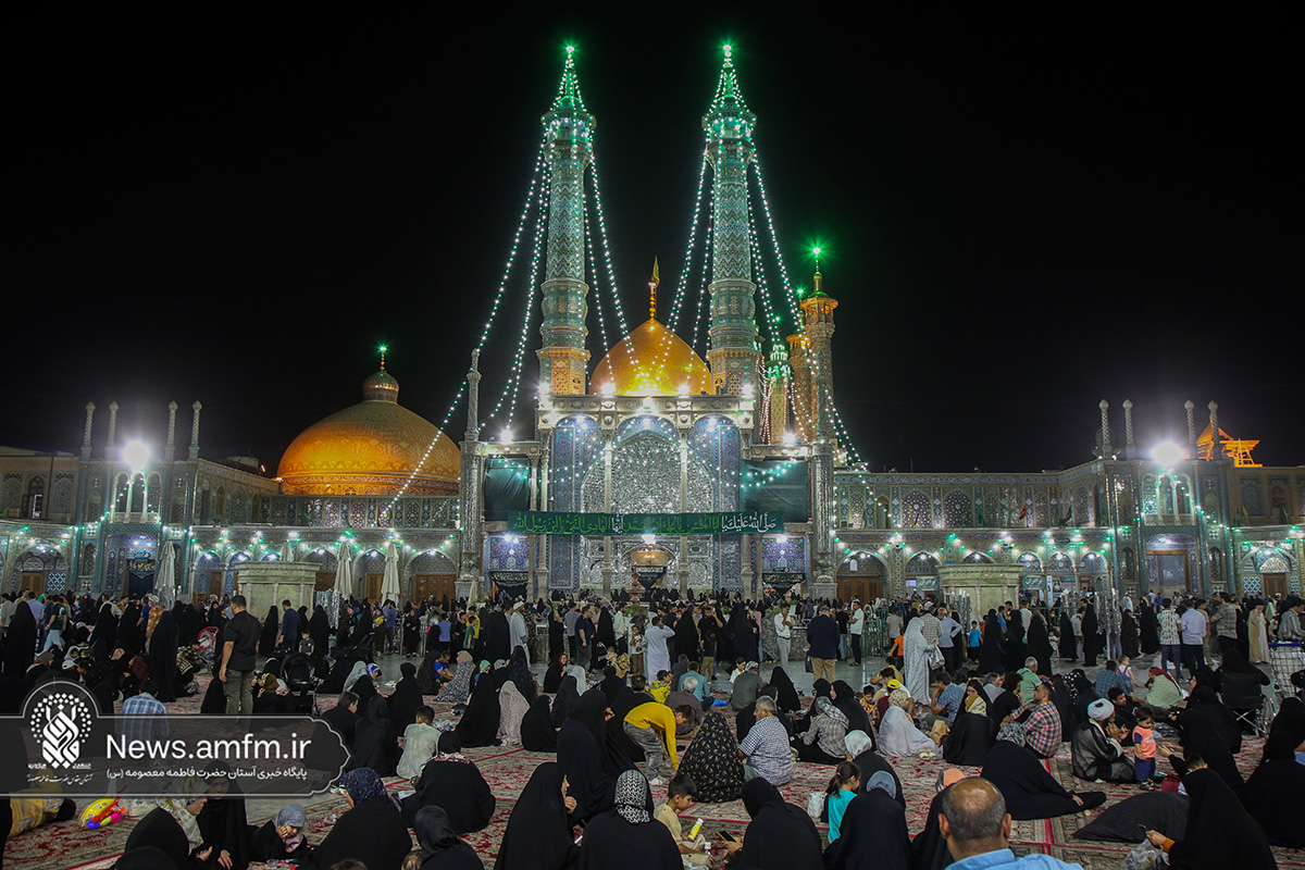 حال و هوای حرم حضرت فاطمه معصومه (س) در شام میلاد امام هادی (ع)