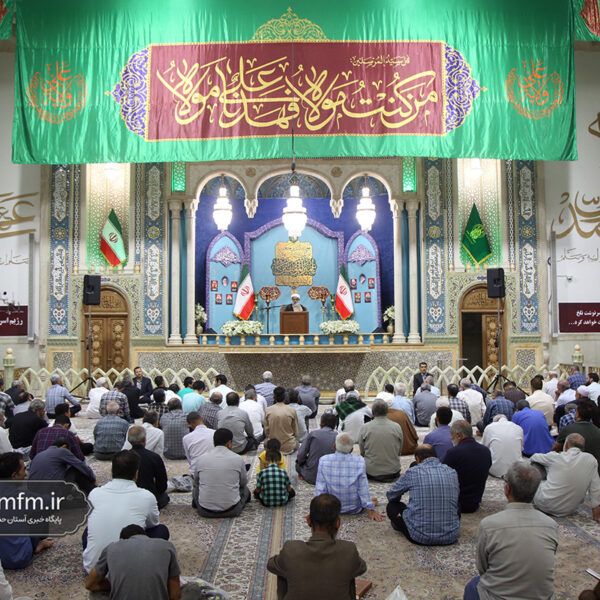 محفل معارفی ظهر عید غدیر در حرم حضرت فاطمه معصومه (س)