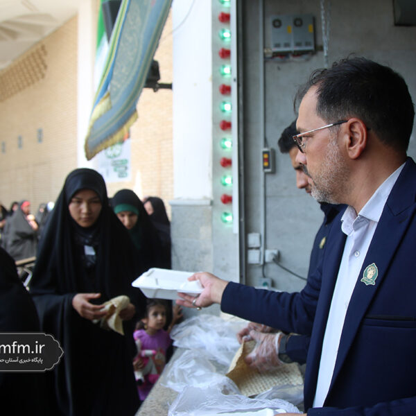 اطعام غدیر در حرم حضرت فاطمه معصومه (س)