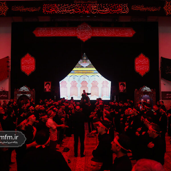 عزاداری روز دوم محرم با حضور هیئت محبین اهل‌بیت(ع) در حرم قم