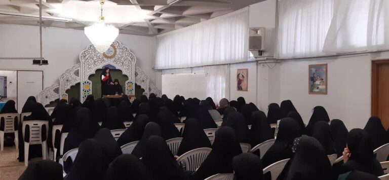 ۱۰۰ دختر نوجوان و جوان آموزش کمک‌های اولیه دیدند