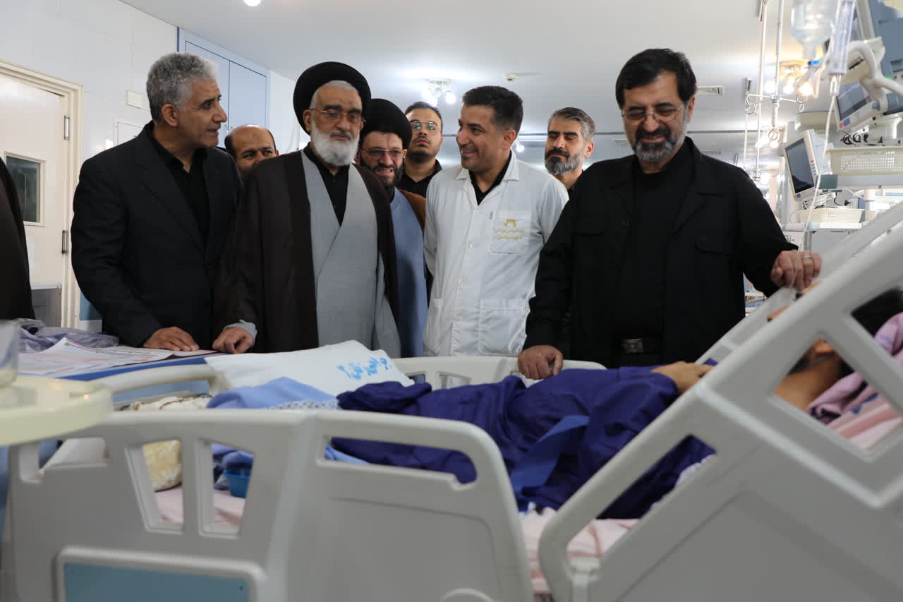 عیادت آیت‌الله سعیدی از مجروحان جنگ تحمیلی رژیم صهیونی