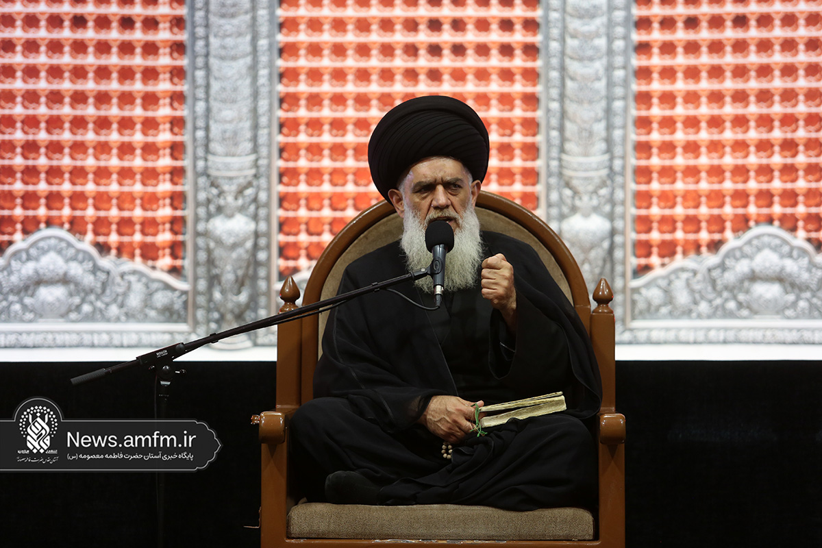 شناخت واقعه عاشورا برای همه مسلمین الزامی است