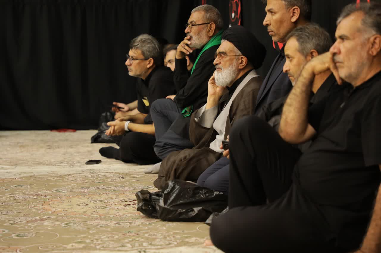 حضور آیت‌الله سعیدی در جمع عزاداران هیأت‌های قم