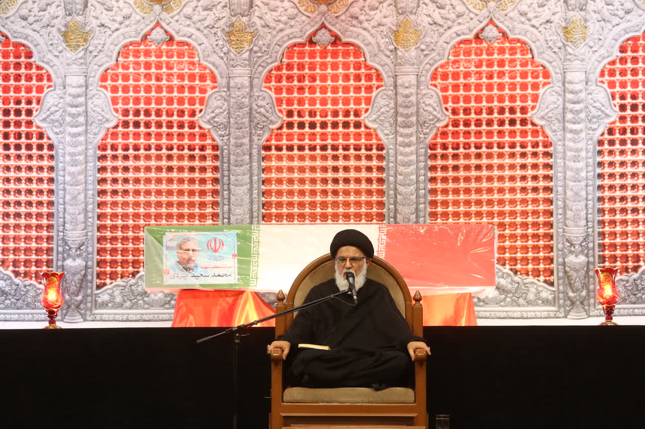 اصلاح امت فقط با تبعیت از رسول خدا حاصل می‌شود