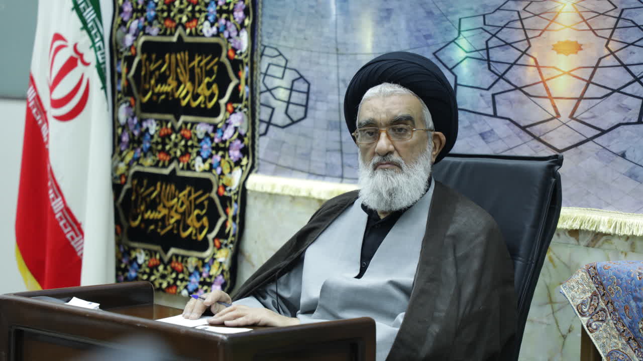 تسلیت تولیت حرم بانوی کرامت به حجت‌الاسلام‌و‌المسلمین مؤمنی