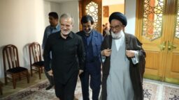 قدردانی تولیت حرم حضرت معصومه(س) و استاندار قم از سفر رئیس‌جمهور به قم