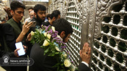 ادای احترام نخبه فیزیک به آستان مقدس حضرت فاطمه معصومه (س)