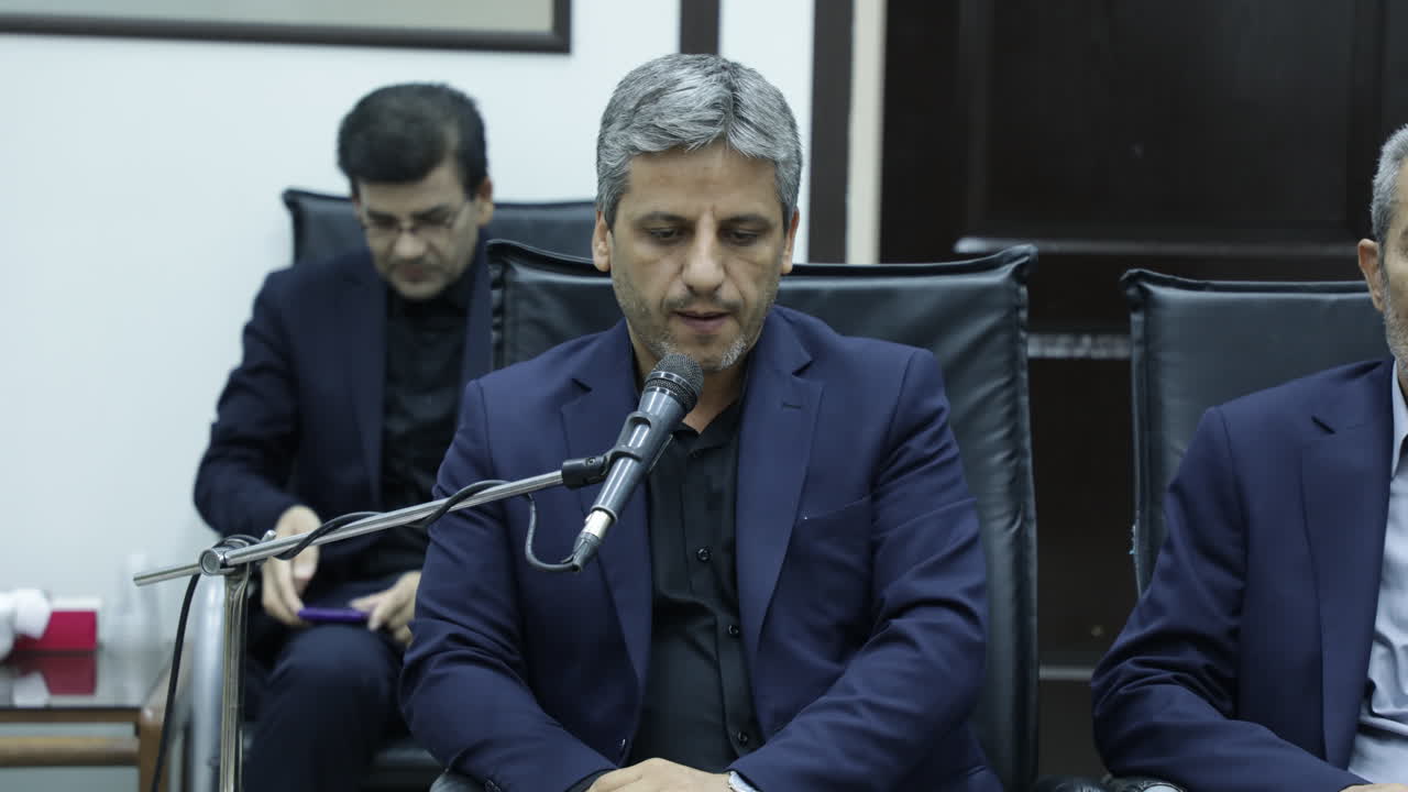 تبیین شخصیت امام شهید در موکبهای حرم بانوی کرامت در ایام اربعین حسینی تبیین شخصیت امام شهید در موکبهای حرم بانوی کرامت در ایام اربعین حسینی