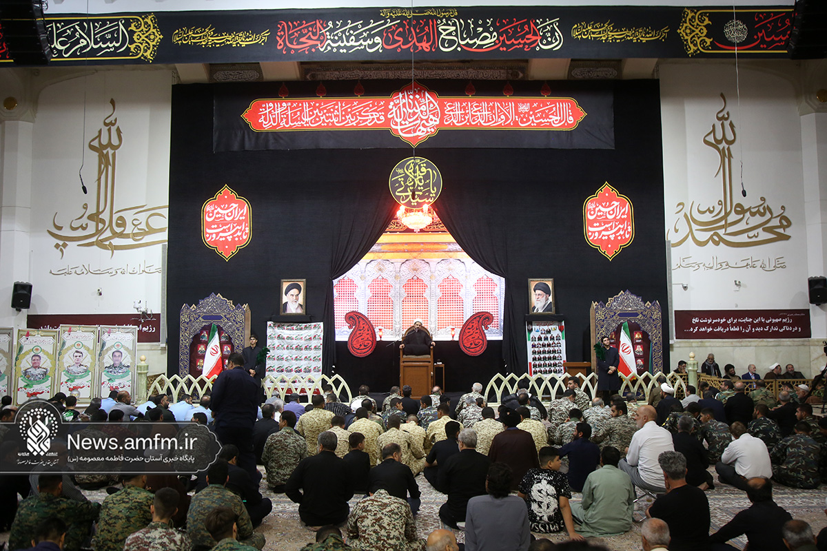 گرامیداشت شهدای پدافند هوایی ارتش در حرم بانوی کرامت