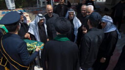 تکریم موکب‌داران عراقی توسط خادمان حرم حضرت معصومه(س)