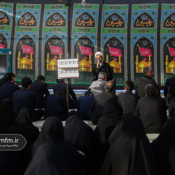 اذن خدمت خادمان حرم قم برای خدمت‌رسانی به زائران اربعین