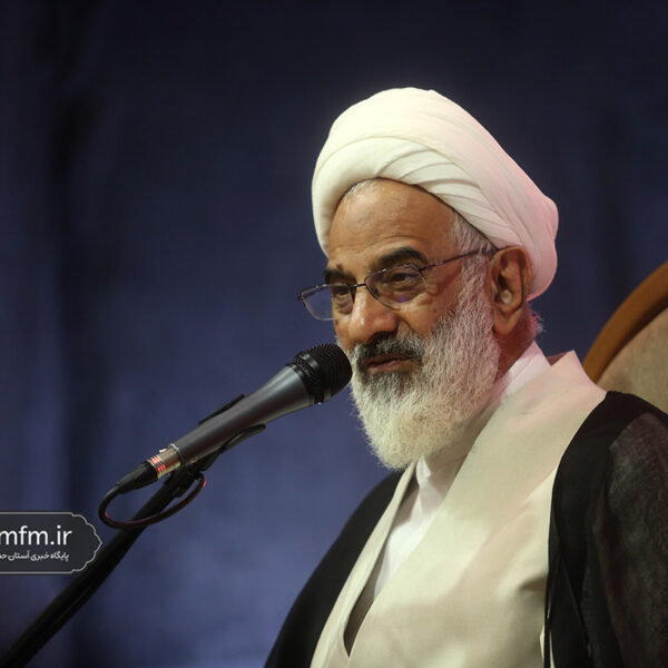 تفکر بسیجی در ایران از بین رفتنی نیست