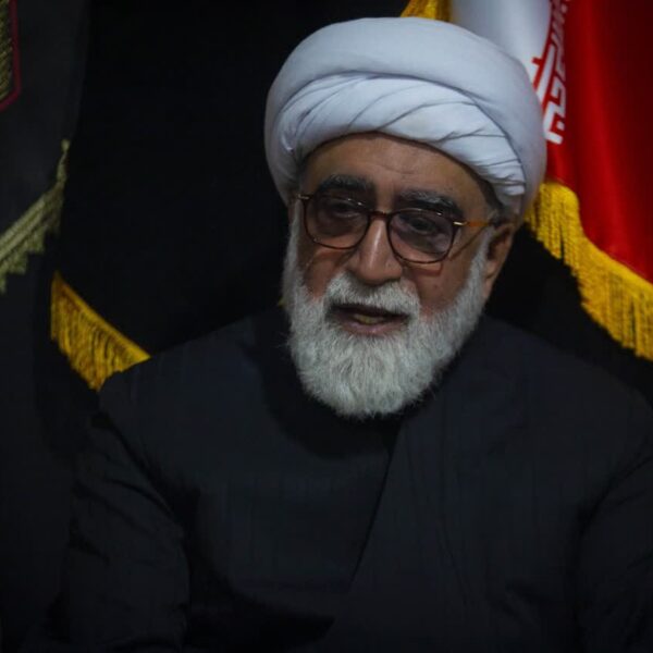 باید نابودی صهیونیست‌ها را در اربعین از امام حسین(ع) خواست