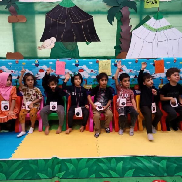 معرفی قهرمانان کربلا به کودکان در هیئت «زیر گنبد طلا»