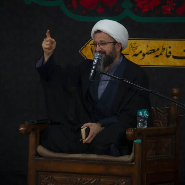 بیماری‌های معنوی با استمرار در زیارت و عبادت درمان می‌شوند