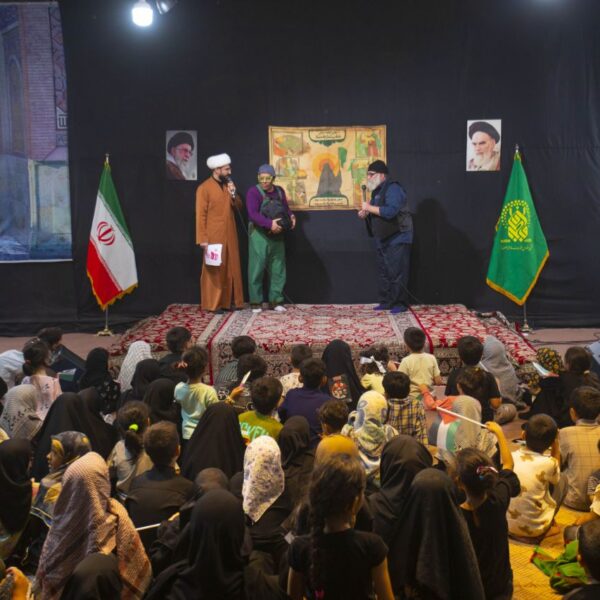 «منم بچه مسلمان» از موکب حرم بانوی کرامت مهمانِ خانه بچه‌های ایران شد