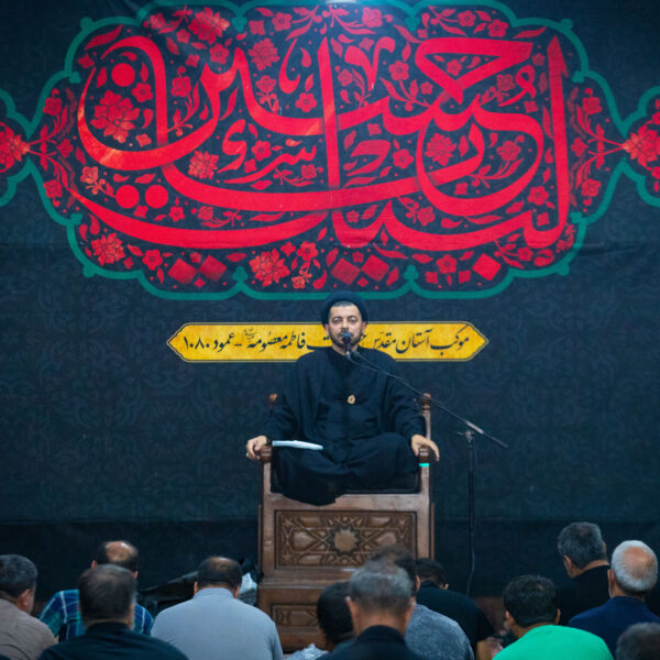 تلاوت قرآن در سخت‌ترین لحظه‌ها به انسان آرامش می‌دهد