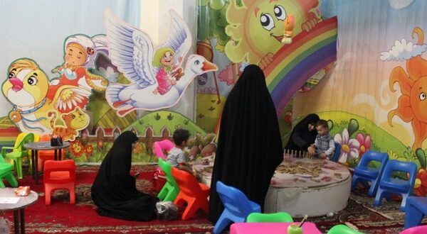 آموزش مفاهیم و حفظ قرآن به نونهالان در حرم مطهر بانوی کرامت