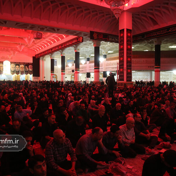 عزاداری زائران حرم حضرت معصومه (س) در شب اربعین حسینی