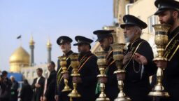 دسته عزای خادمان حرم بانوی کرامت در سوگ امام هشتم برپا می‌شود