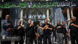 حضور دسته‌های عزاداری شهادت امام حسن عسکری(ع) در حرم کریمه اهل‌بیت(س)